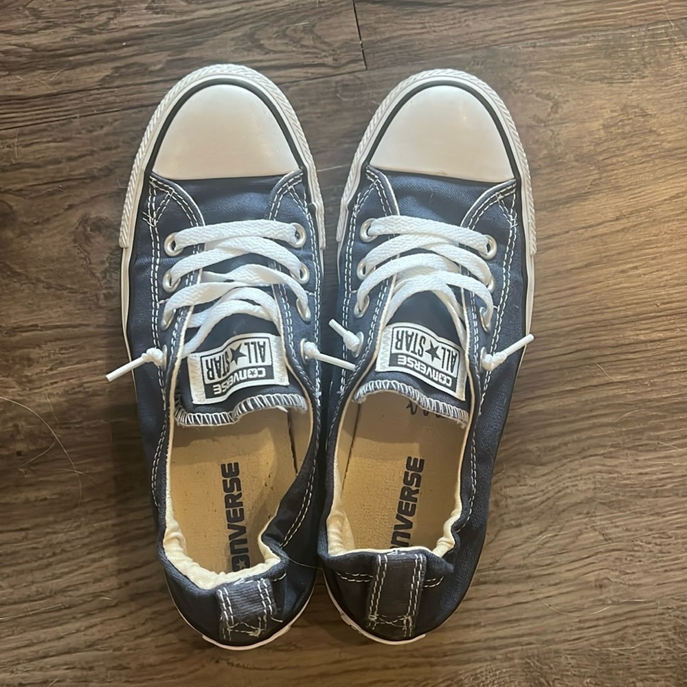 Navy Blue low Converse